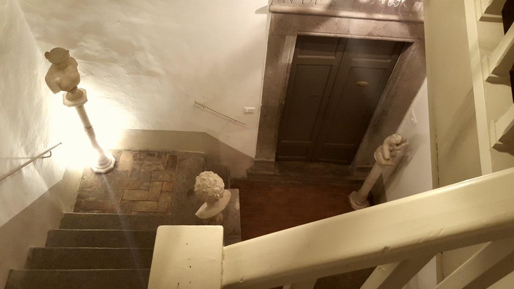 B&B A Piazza Del Gesu Viterbo Exterior photo